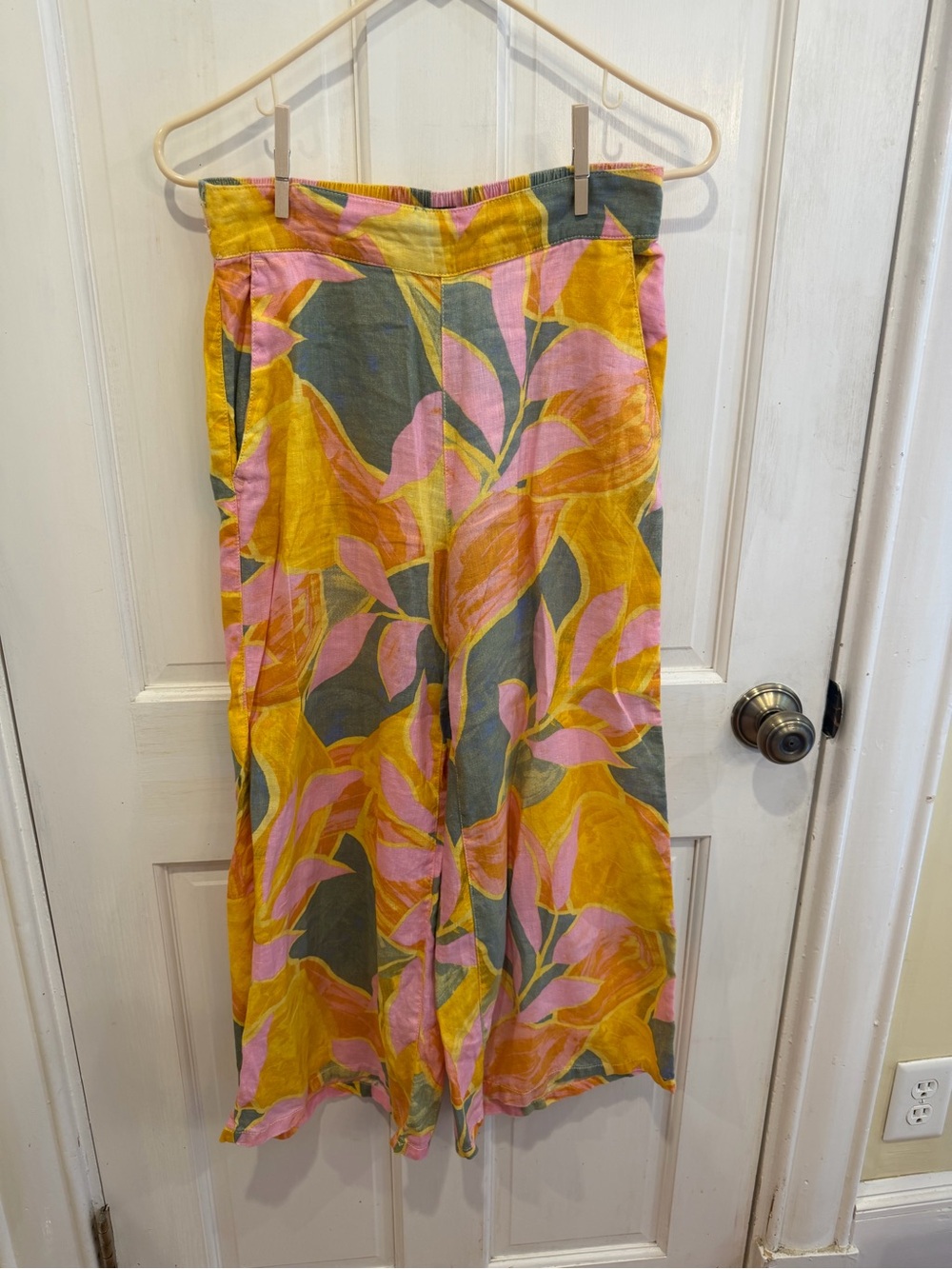 Tahari Linen Wide Leg Pants- Pink & Orange Floral- Size Small